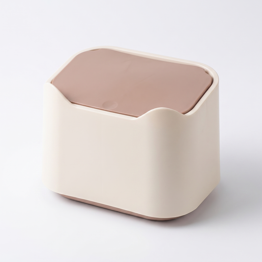 Enclosed Portable Litter Box with Lid