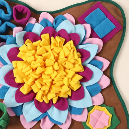 Flower Snuffle Mat for Dogs, close-up detail