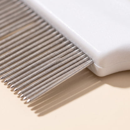 Fine-Tooth Flea Comb for Dogs and Cats, close-up detail