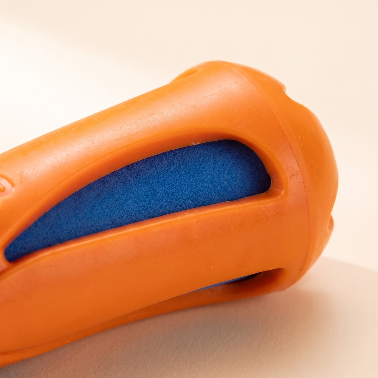 Floating Fetch Stick for Dogs, Teeth-Cleaning Groove, close-up detail