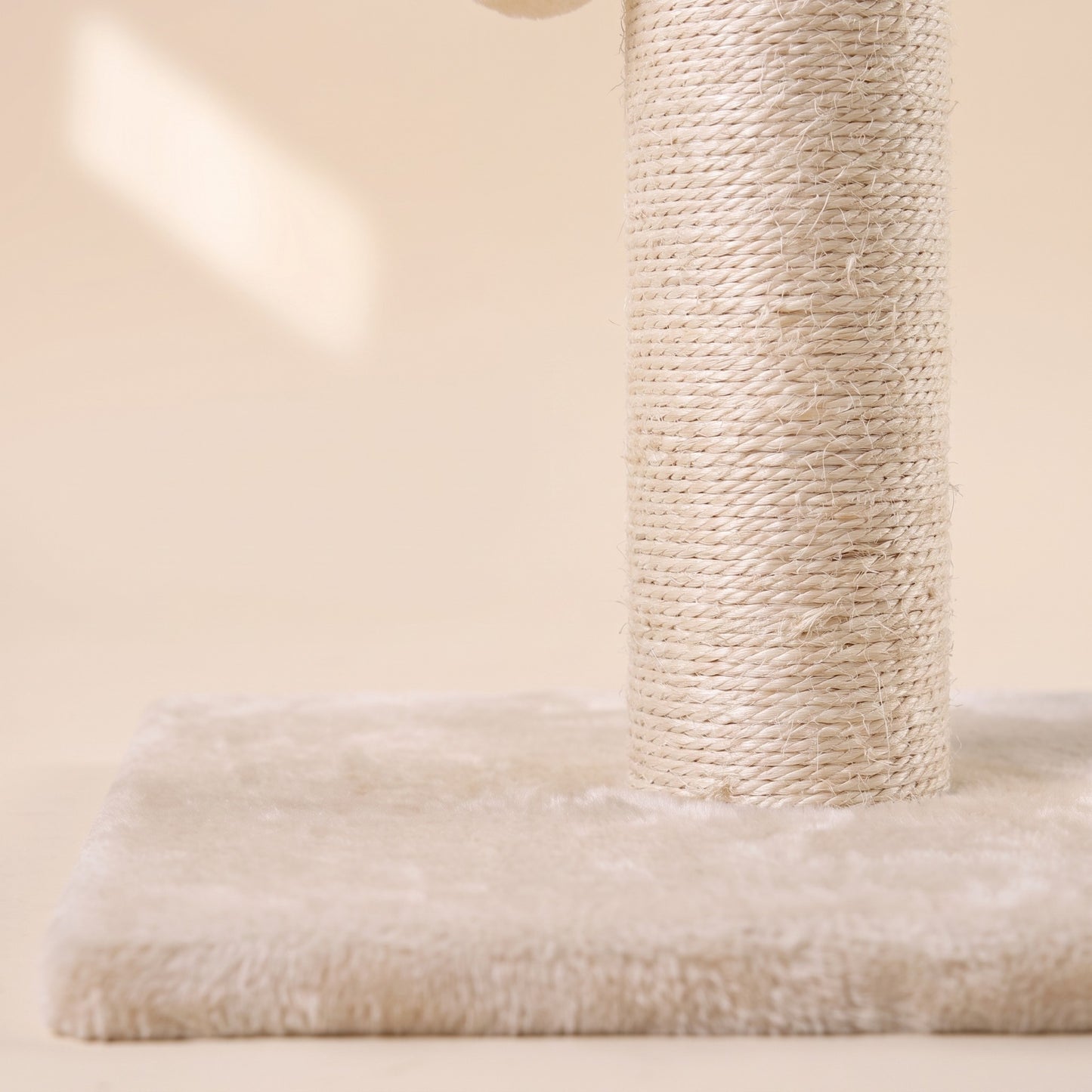 Tall Sisal Cat Scratching Post with Ball, close-up detail