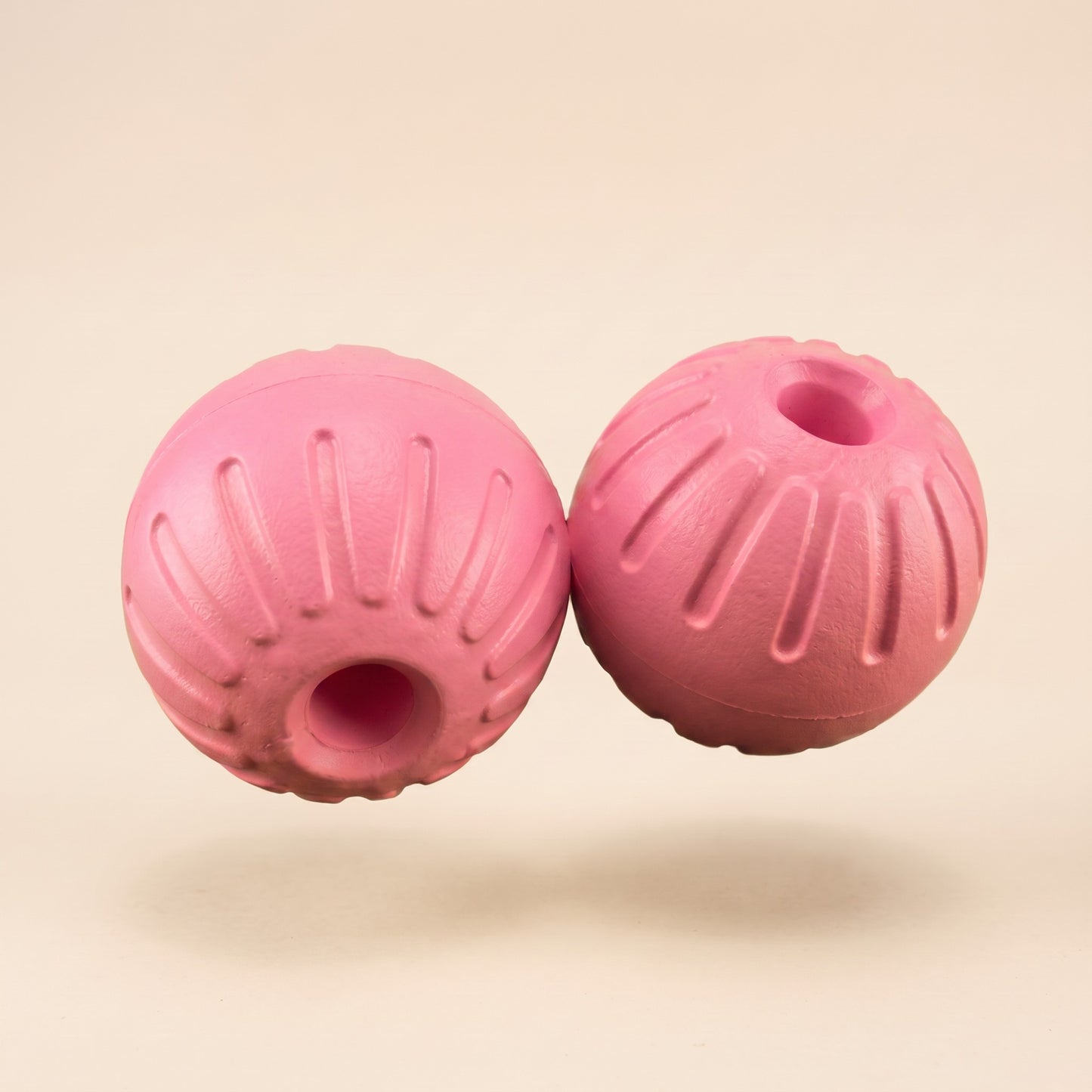 Floating Rubber Treat Ball for Dogs - pink