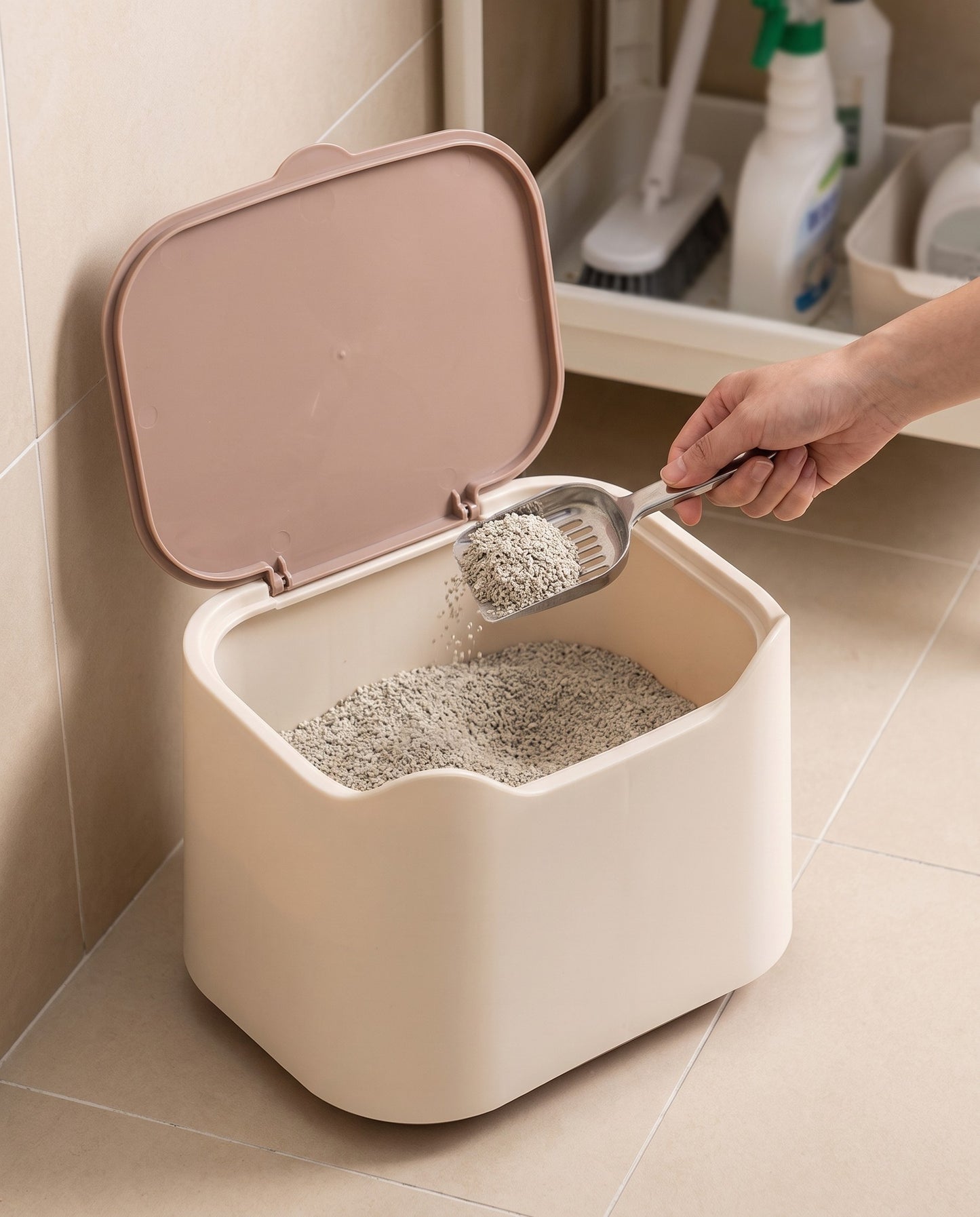 Enclosed Portable Litter Box with Lid, in use at home