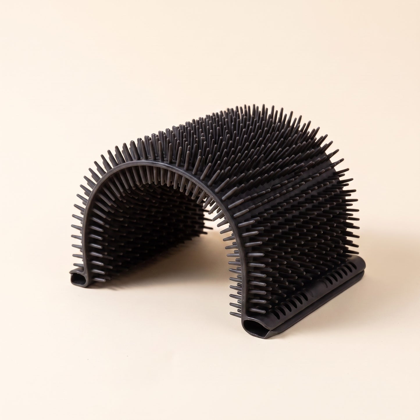 Corner Self-Groomer Brush for Cats - black