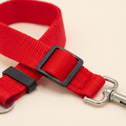 Dog Car Seat Belt Tether, close-up detail