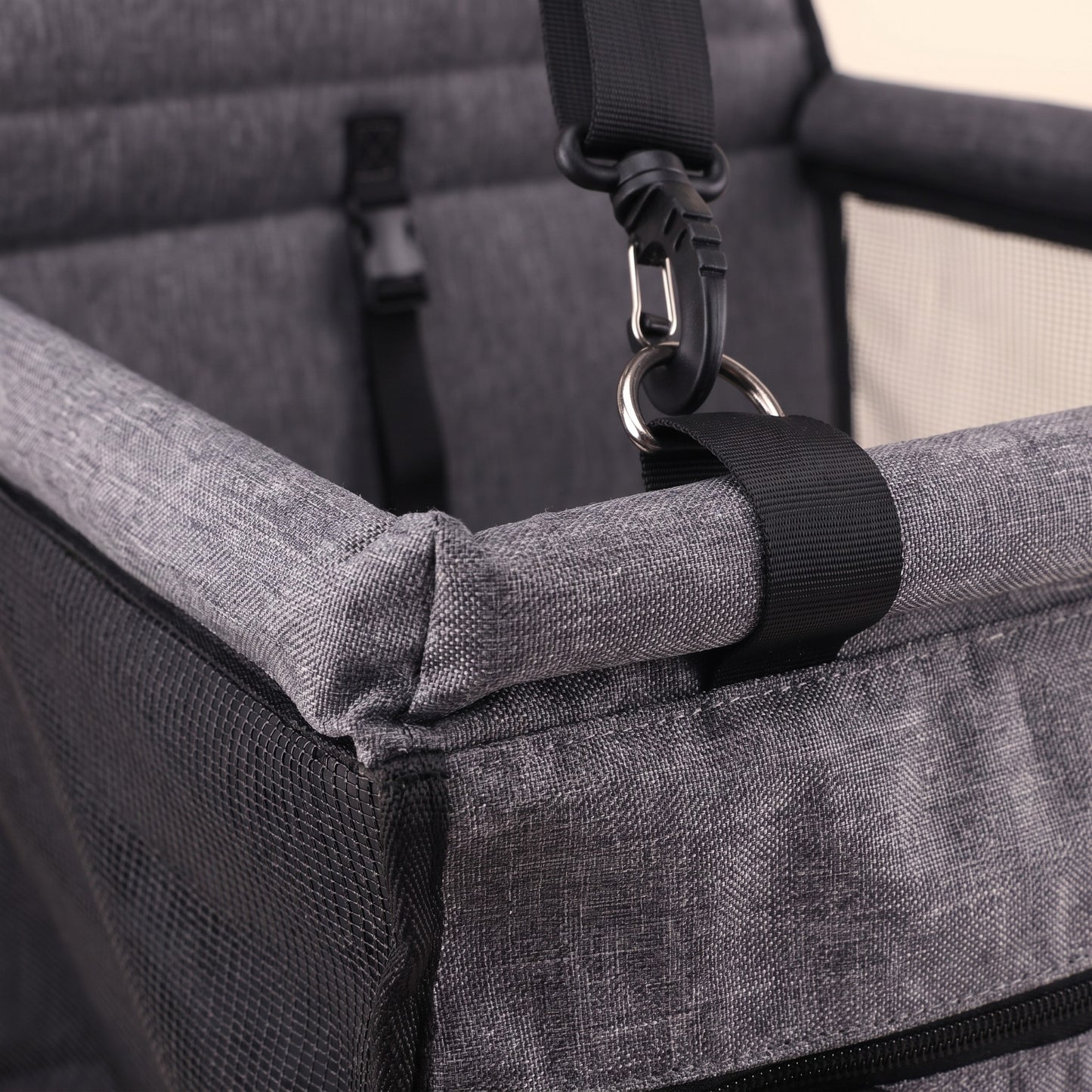 Foldable Booster Car Seat with Safety Tether, close-up detail