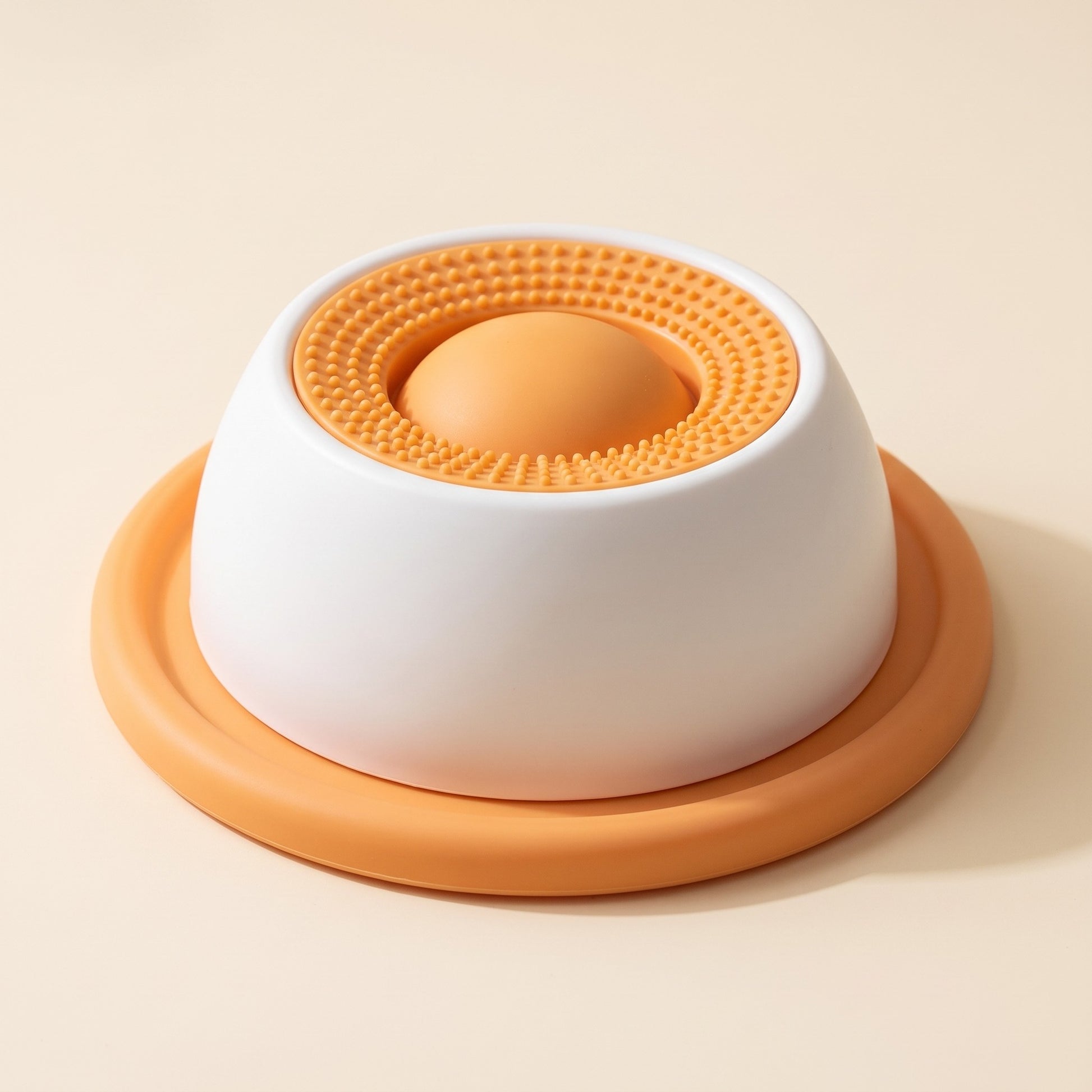 Slow Feeder Licking Bowl with Center Dome, var yellow