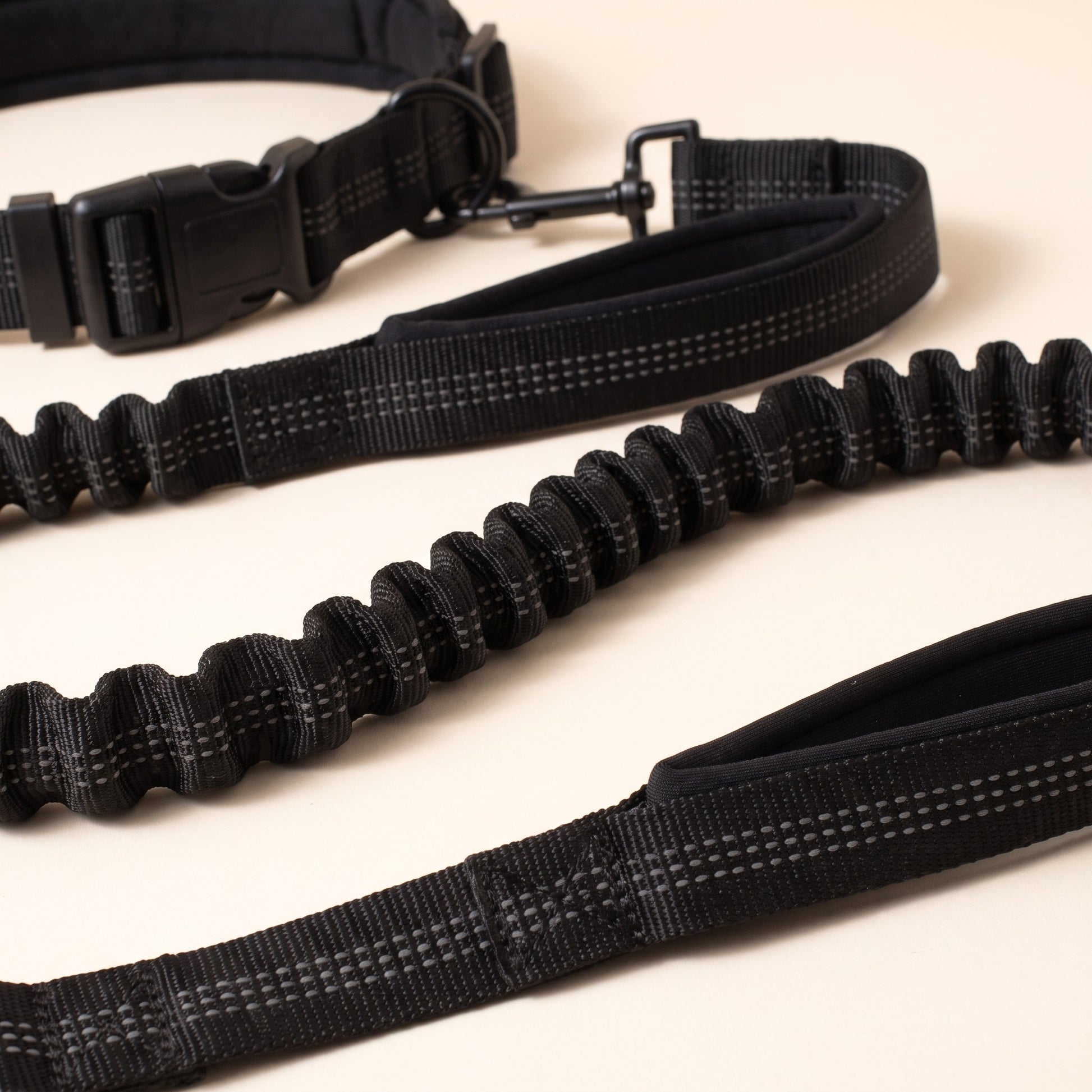 Hands-Free Running Leash with Waist Belt, close-up detail