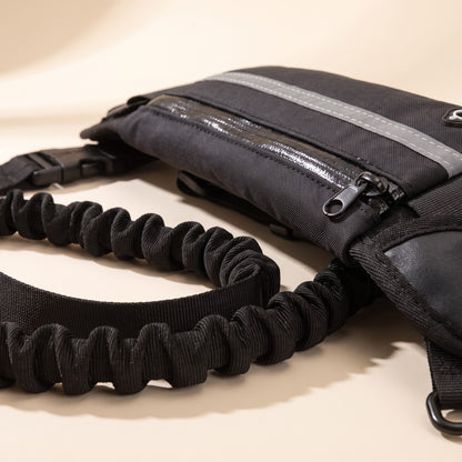 Hands-Free Leash with Waist Pack, close-up detail