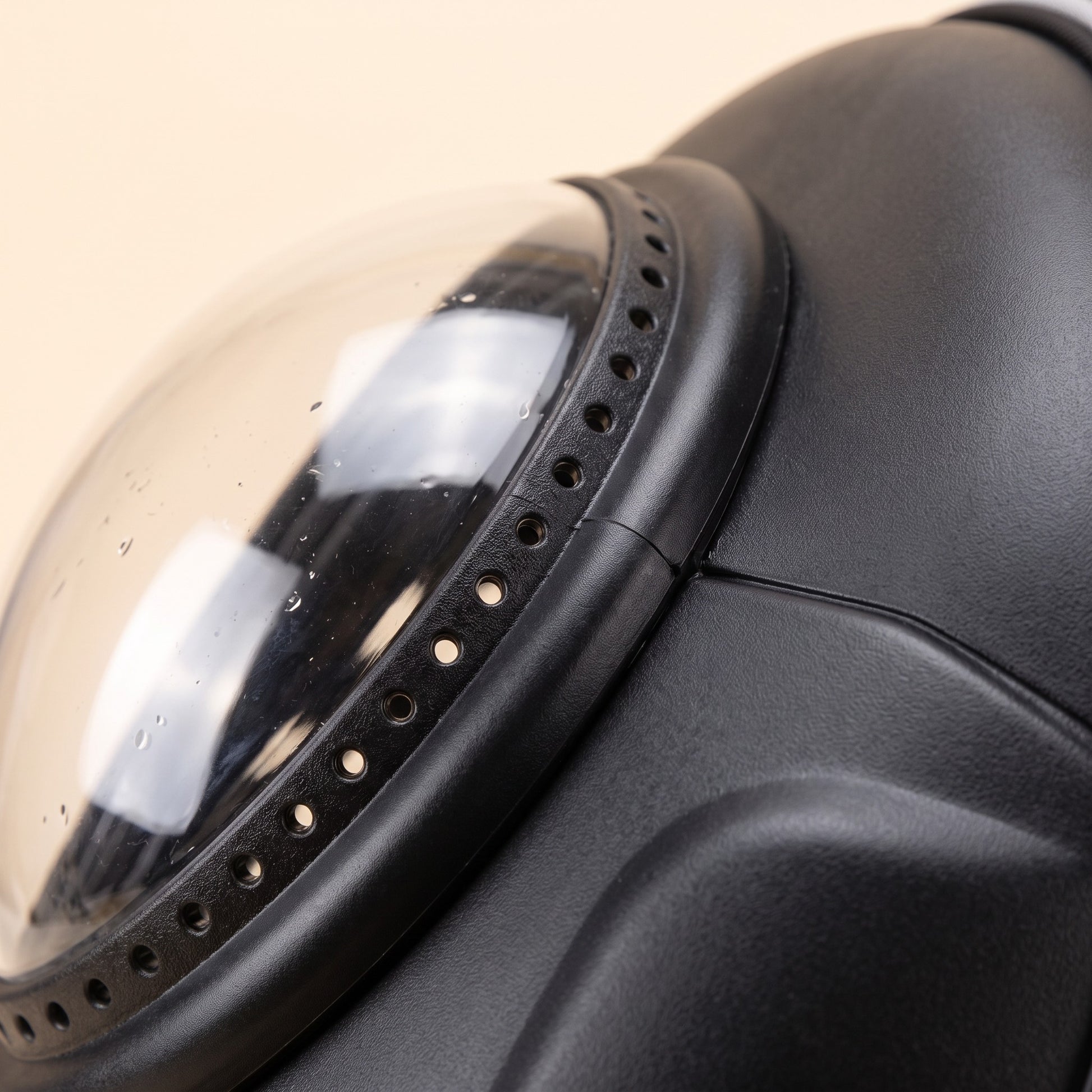 Space Capsule Pet Backpack Carrier, close-up detail