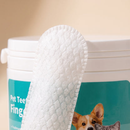 Teeth-Cleaning Finger Wipes, 50 Pack, close-up detail