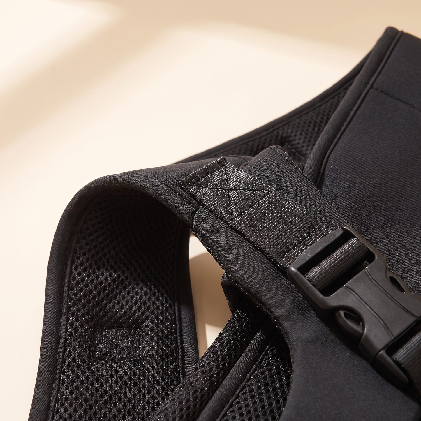 Front Chest Carrier Backpack for Small Dogs, close-up detail