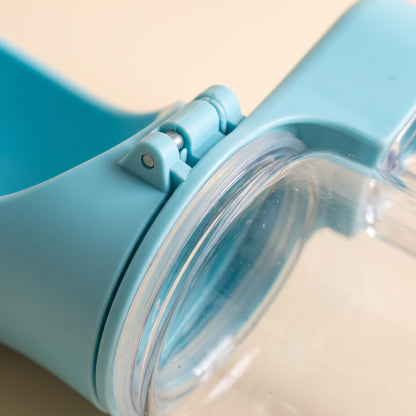 2-in-1 Travel Bottle with Food Compartment, close-up detail