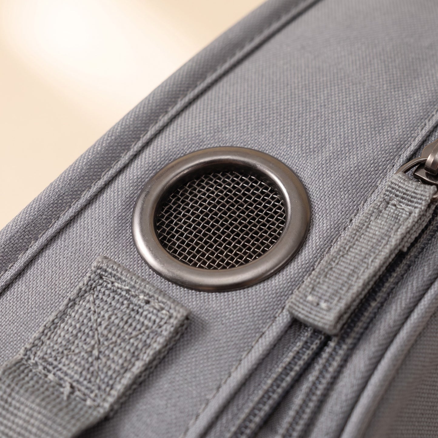 Foldable Soft-Sided Shoulder Carrier, close-up detail