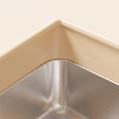 Stainless Steel Litter Box with Removable Rim, close-up detail