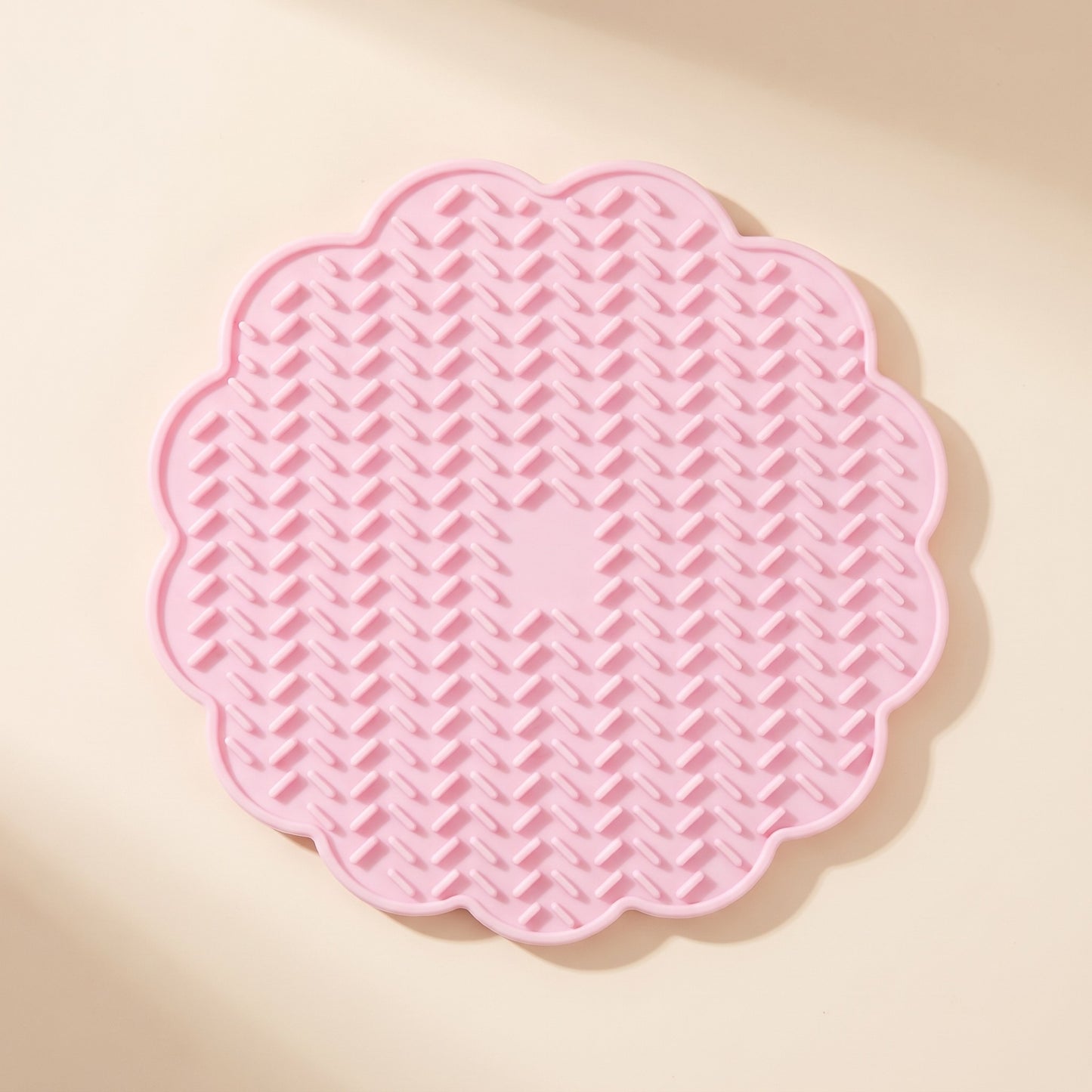 Mini Silicone Lick Mats, Novelty Shapes, var scallop pink