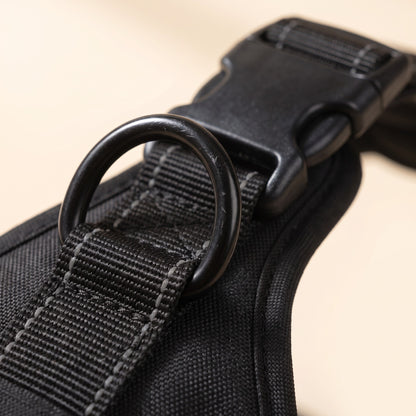 Tactical No-Pull Harness for Large Dogs, close-up detail