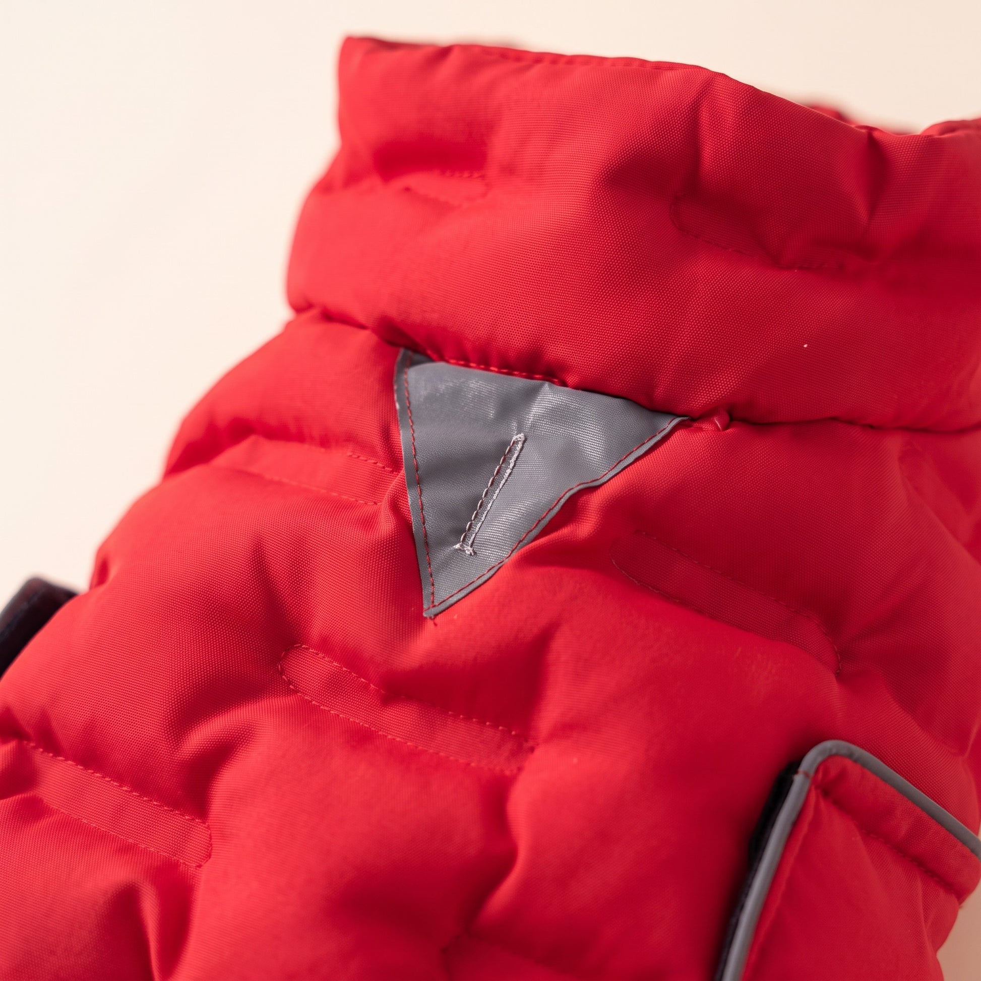 Windproof Padded Dog Coat, close-up detail