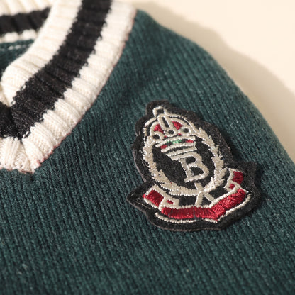 College V-Neck Knit Vest for Dogs, close-up detail