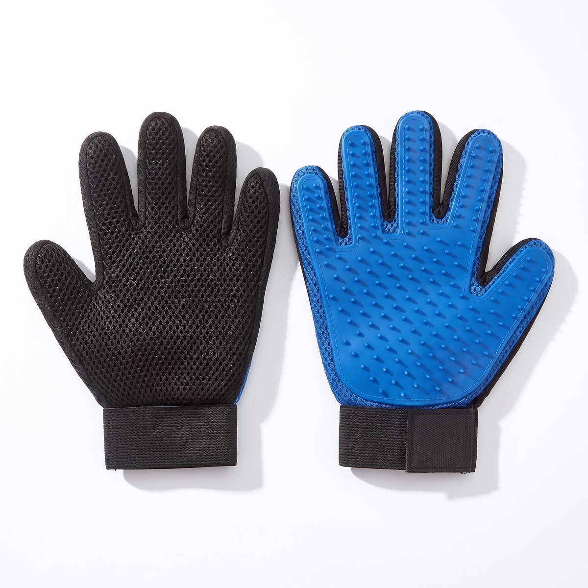 Deshedding Grooming Glove for Dogs and Cats