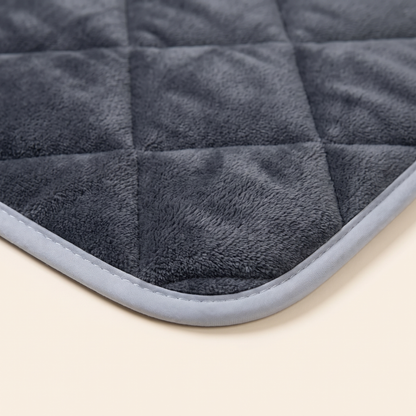 Self-Heating Thermal Crate Pad, close-up detail