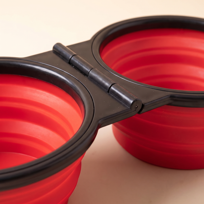 Collapsible Travel Double Bowl, close-up detail