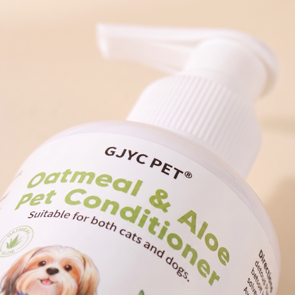 Oatmeal and Aloe Conditioner for Sensitive Skin, close-up detail