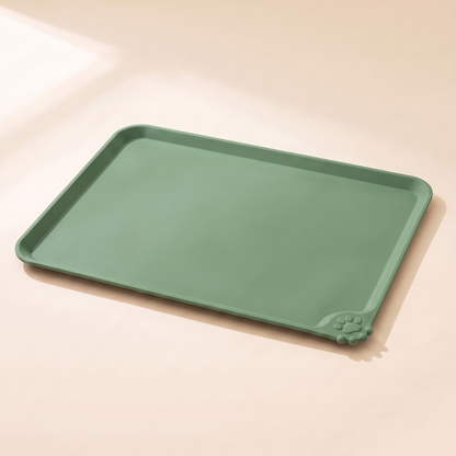 Silicone Feeding Mat with Raised Edge - green
