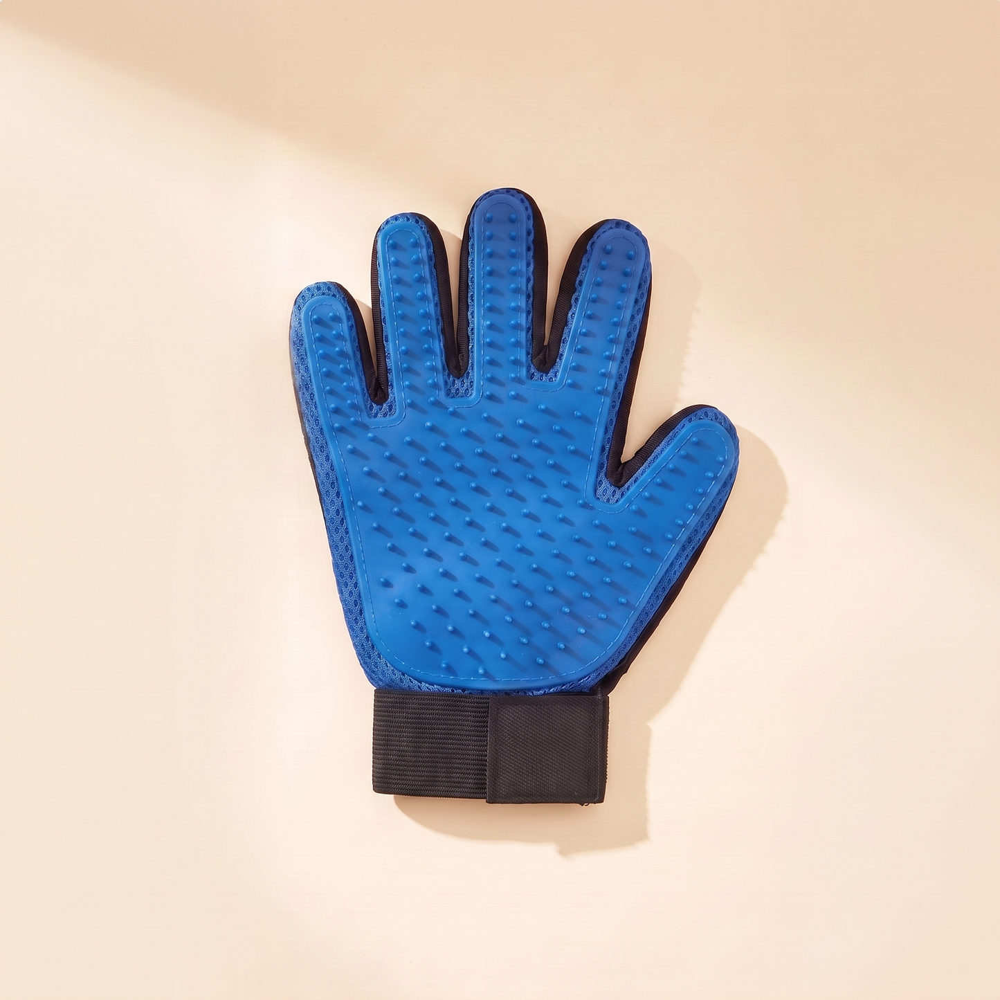 Deshedding Grooming Glove for Dogs and Cats, right hand glove